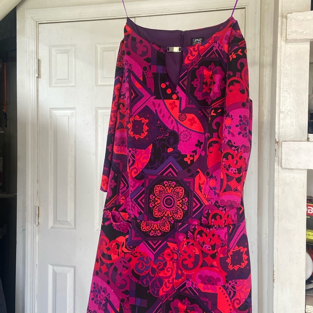 Brand JAX, Size 8 nice and comfy material